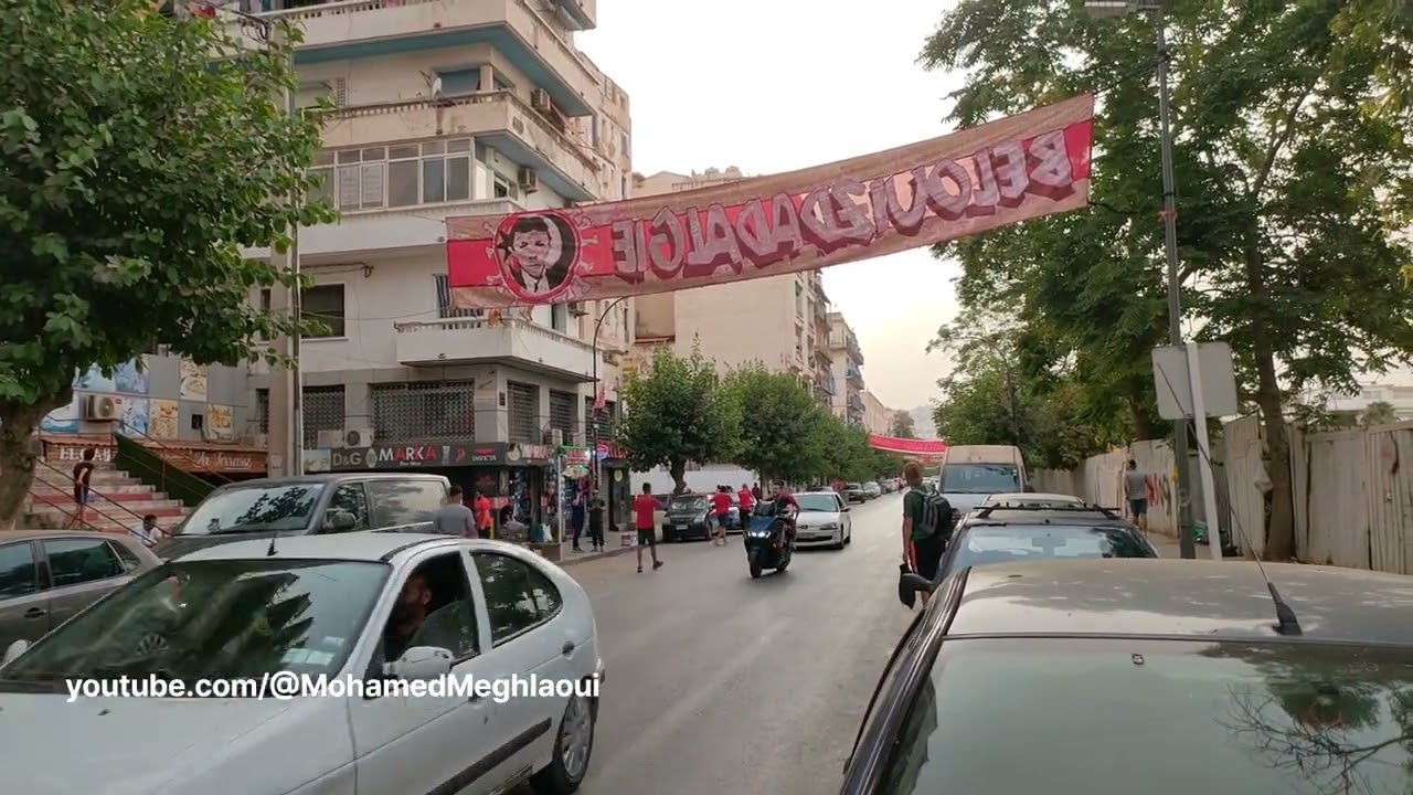 حي بلوزداد.. لحظة إعلان الحكم نهاية المباراة وتتويج شباب بلوزداد بكأس الجزائر