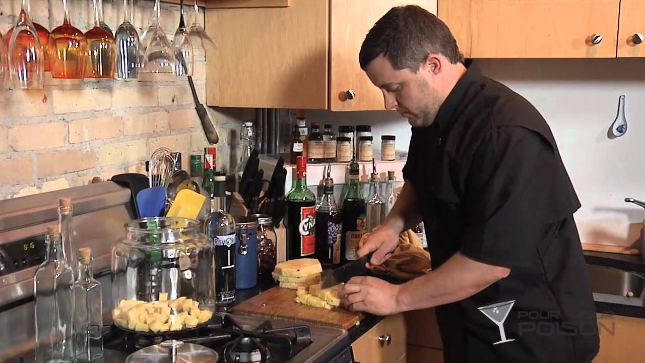 How to Make Pineapple Infused Vodka