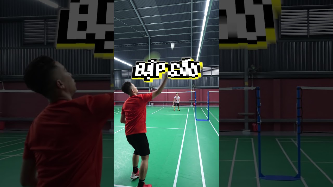 VỢT NHẸ v&agrave;o tay L&Ocirc;NG THỦ CHUY&Ecirc;N ĐẬP th&igrave; như n&agrave;o??? #badminton #badmintonlovers #shorts #shortsvideo