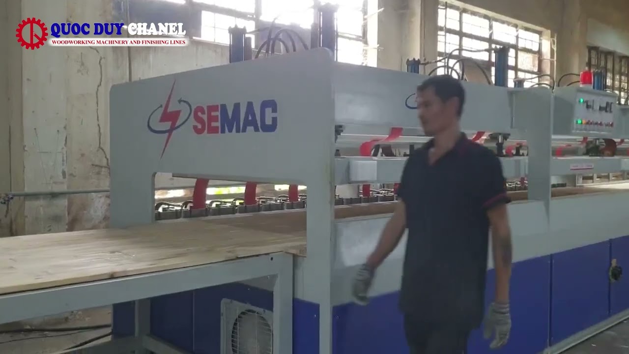 OPERATE PRESS EDGE GLUER OF HEAVY DUTY