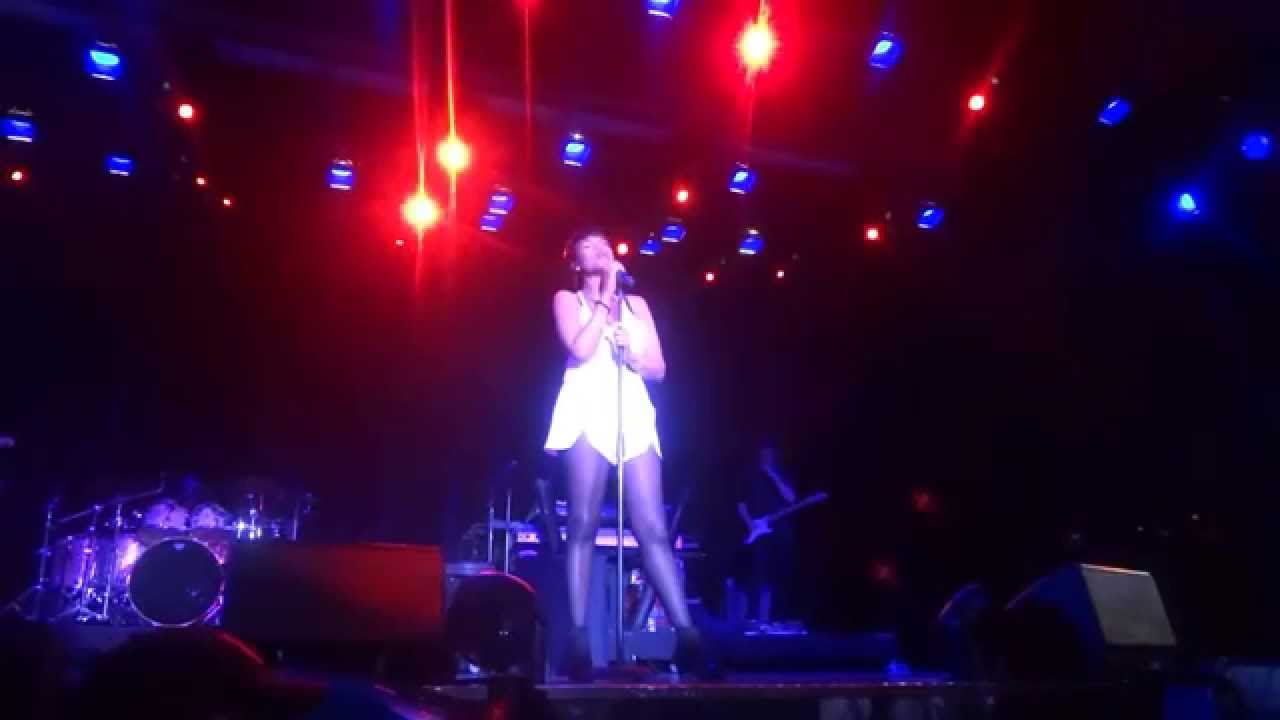 Jennifer Hudson Carnival LIVE 