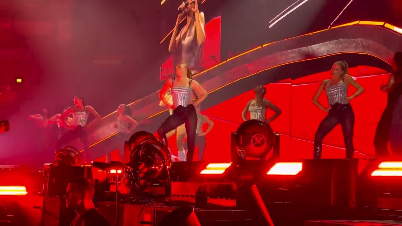 Dua lipa   Concert  19.may /2025  BARCLAYS ARENA HAMBURG