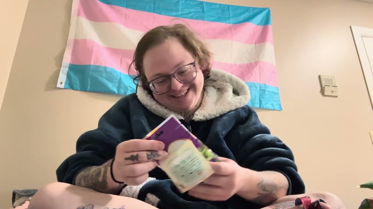 Trying Singaporean snacks 2026 edition 