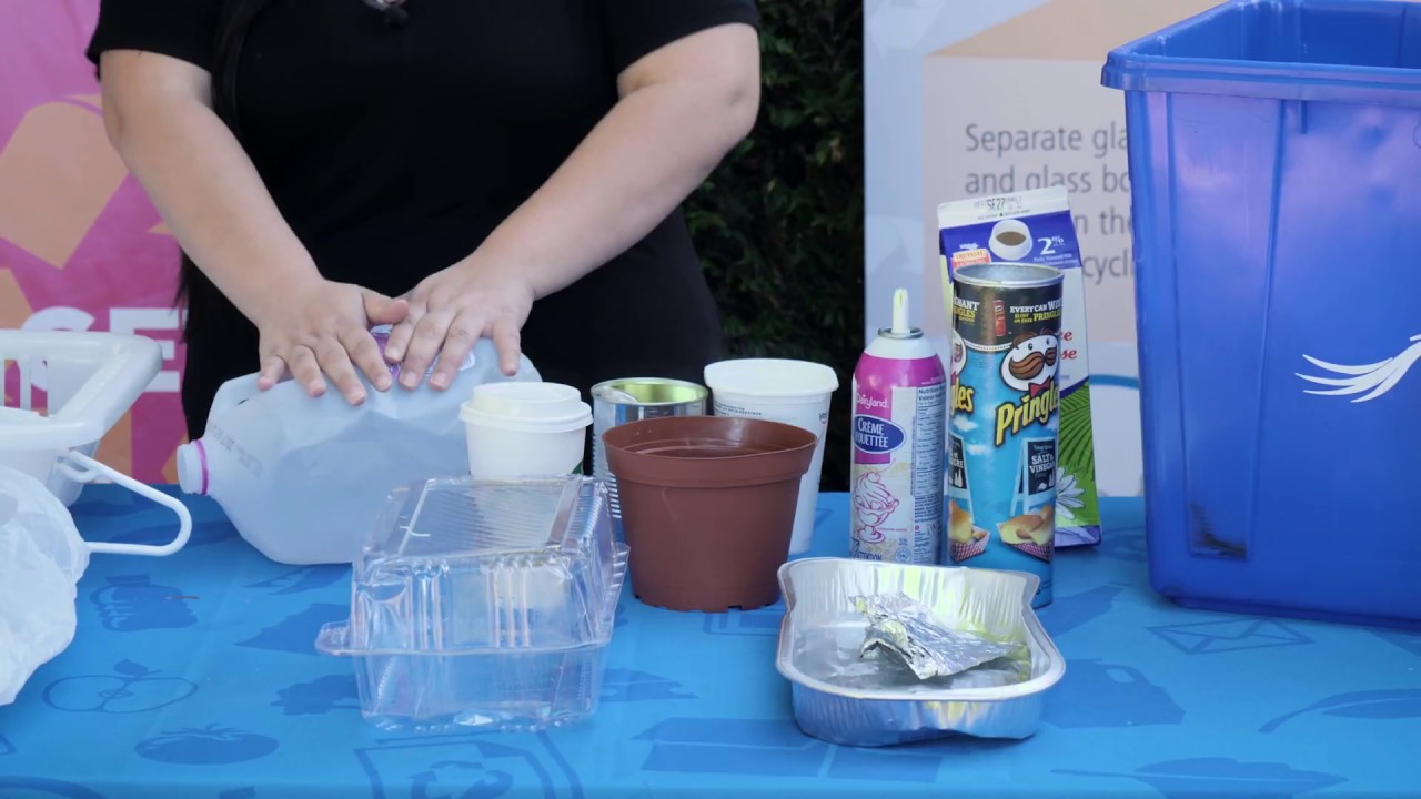 Let's Trim Our Waste: Blue Box for Containers