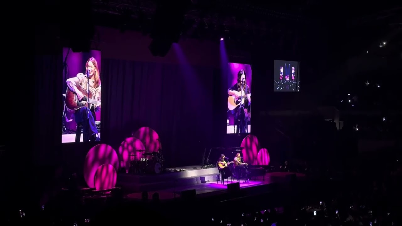 M2M - Pretty Boy (The Better Endings Tour - Araneta - Day 2)
