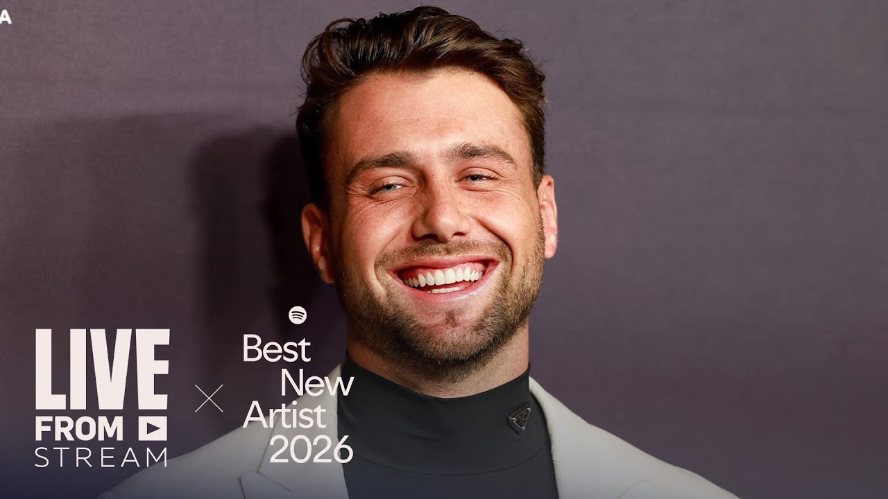 Would Harry Jowsey Join 'The Traitors'? He Says... | E! News