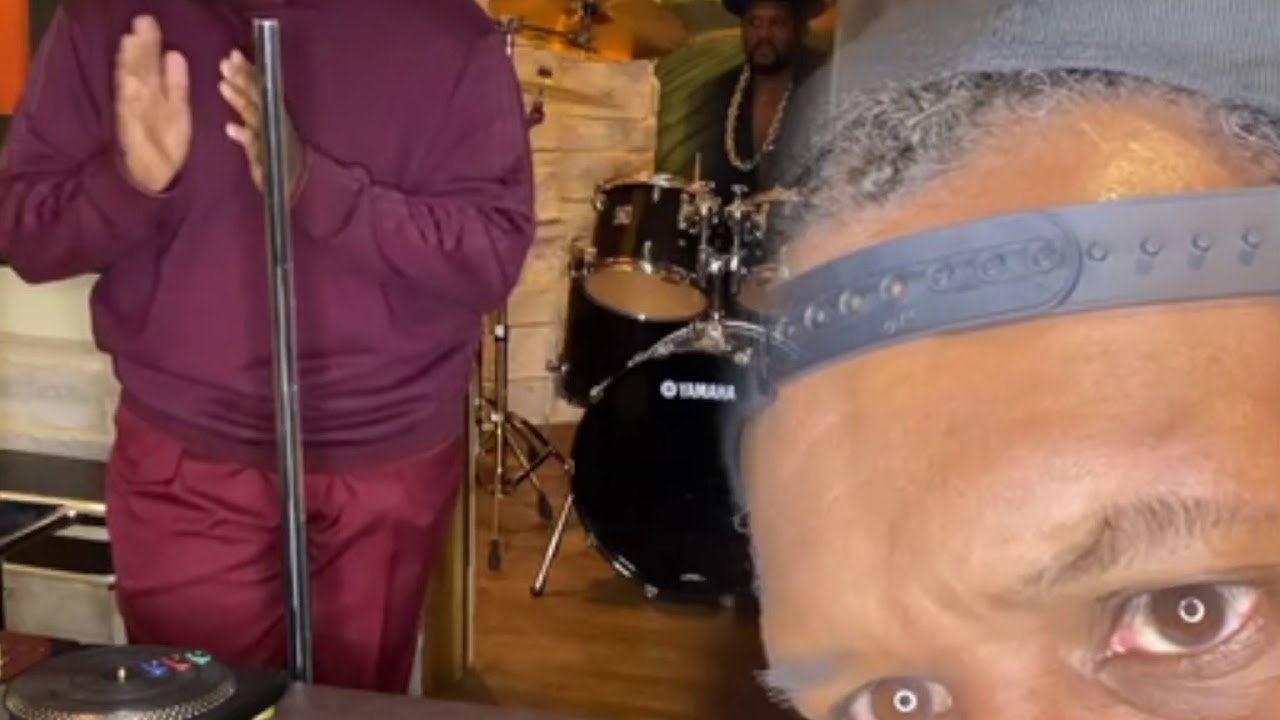 Teddy Riley vs Babyface