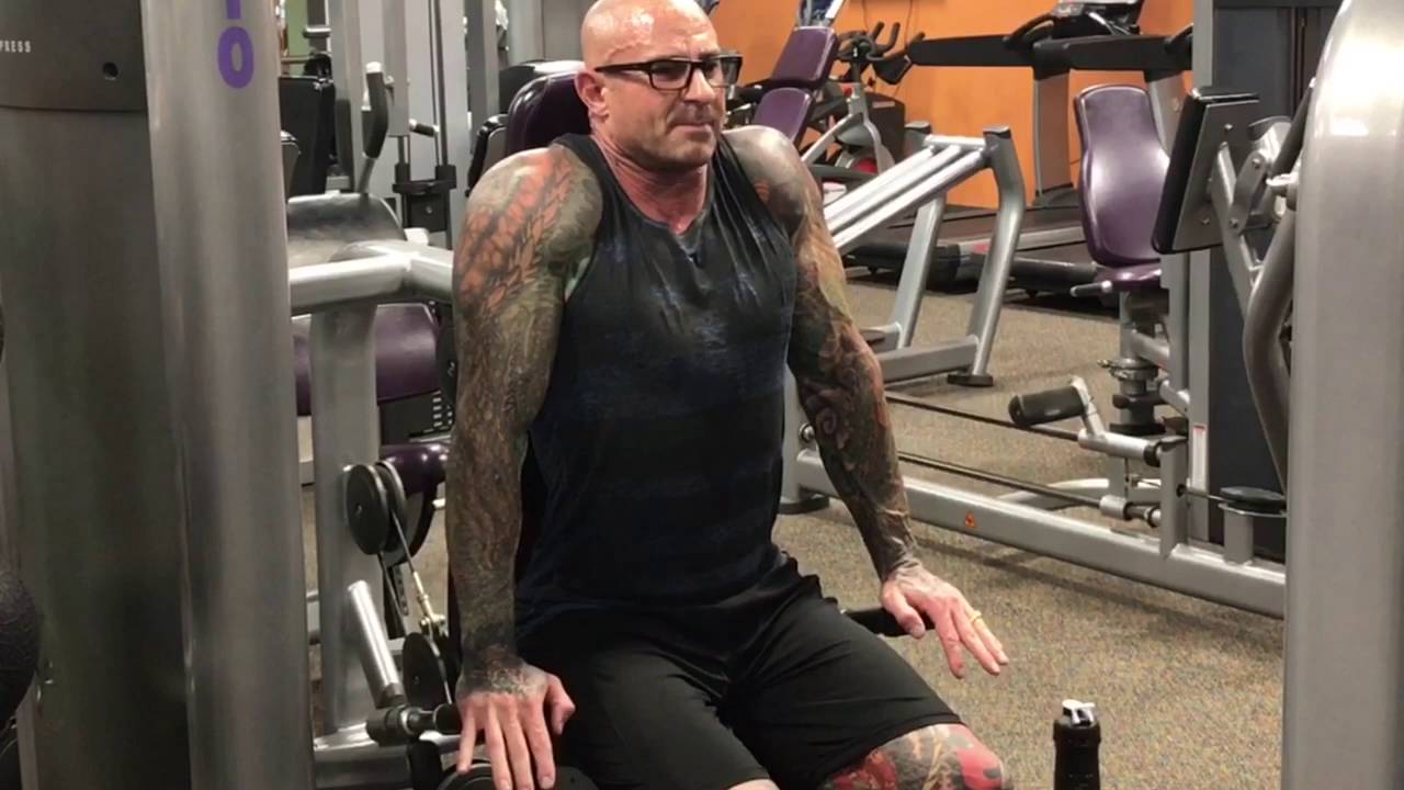 Straight-Arm Dip Machine Alternative