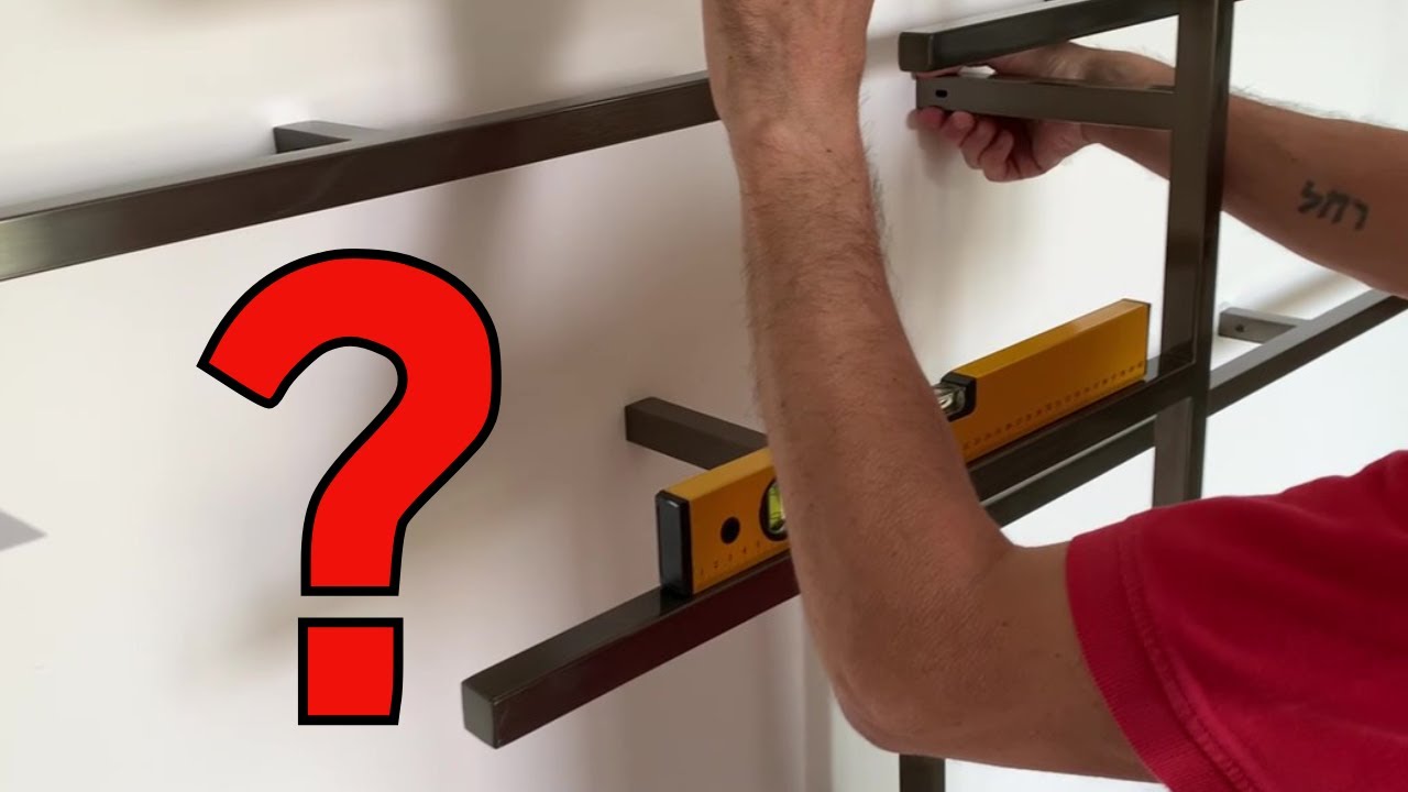 MONTAGGIO DI UNA LIBRERIA AVVENIRISTICA