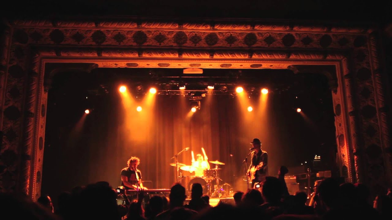 Mutts - Terranaut (Live at the Metro)