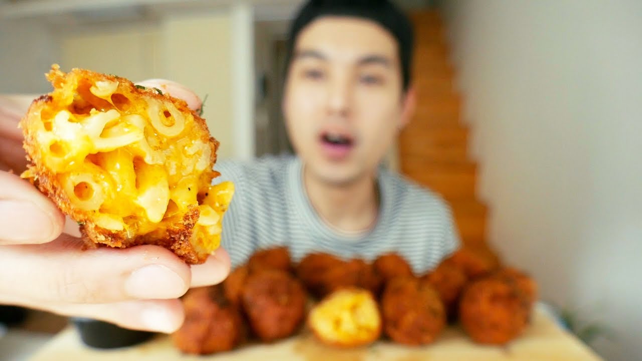 Deep Fried Mac & Cheese Balls - MUKBANG