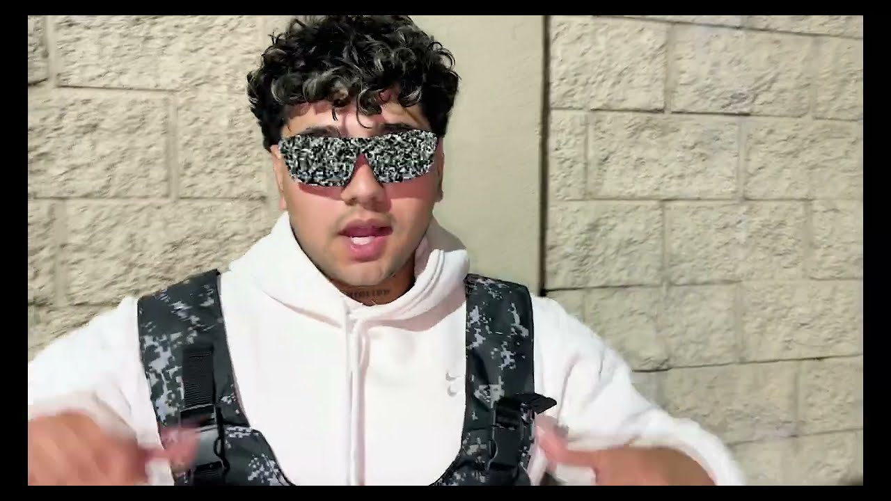 Esa Bitch (video oficial) 