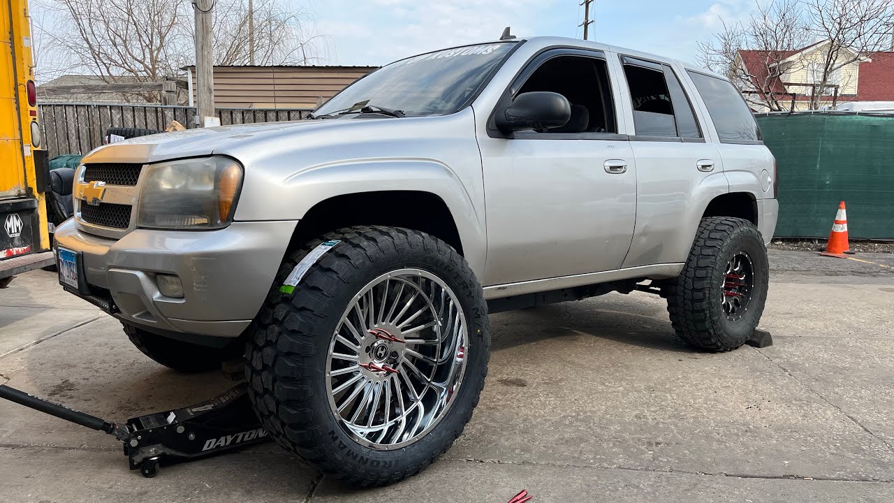 2009 Trailblazer на 37-дюймовых 17-дюймовых дисках, затем 37-дюймовых 26-дюймовых, теперь на 40x1...