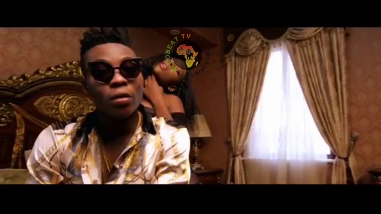 Abizzy ft Reekado Banks-Turn Up