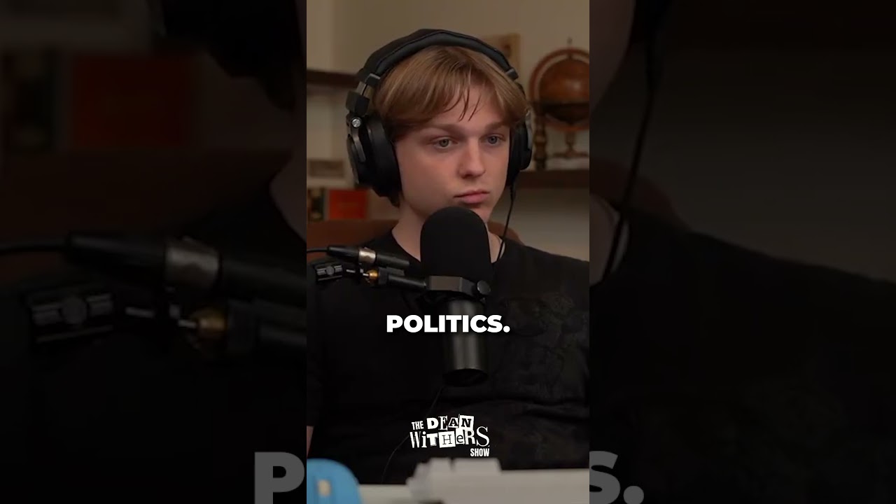 Участник дебатов MAGA, настроенный женоненавистнически, утверждает, что женщины слишком эмоционал...