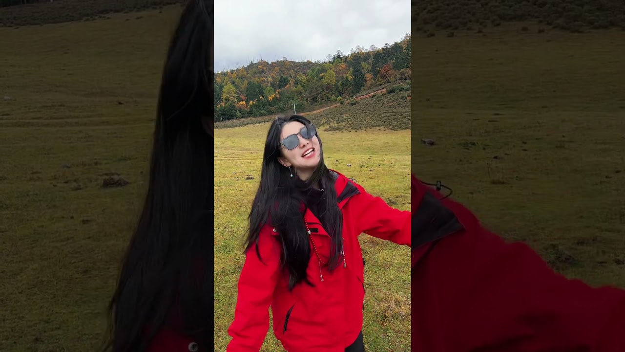 A beautiful Tibetan girl sang a song 