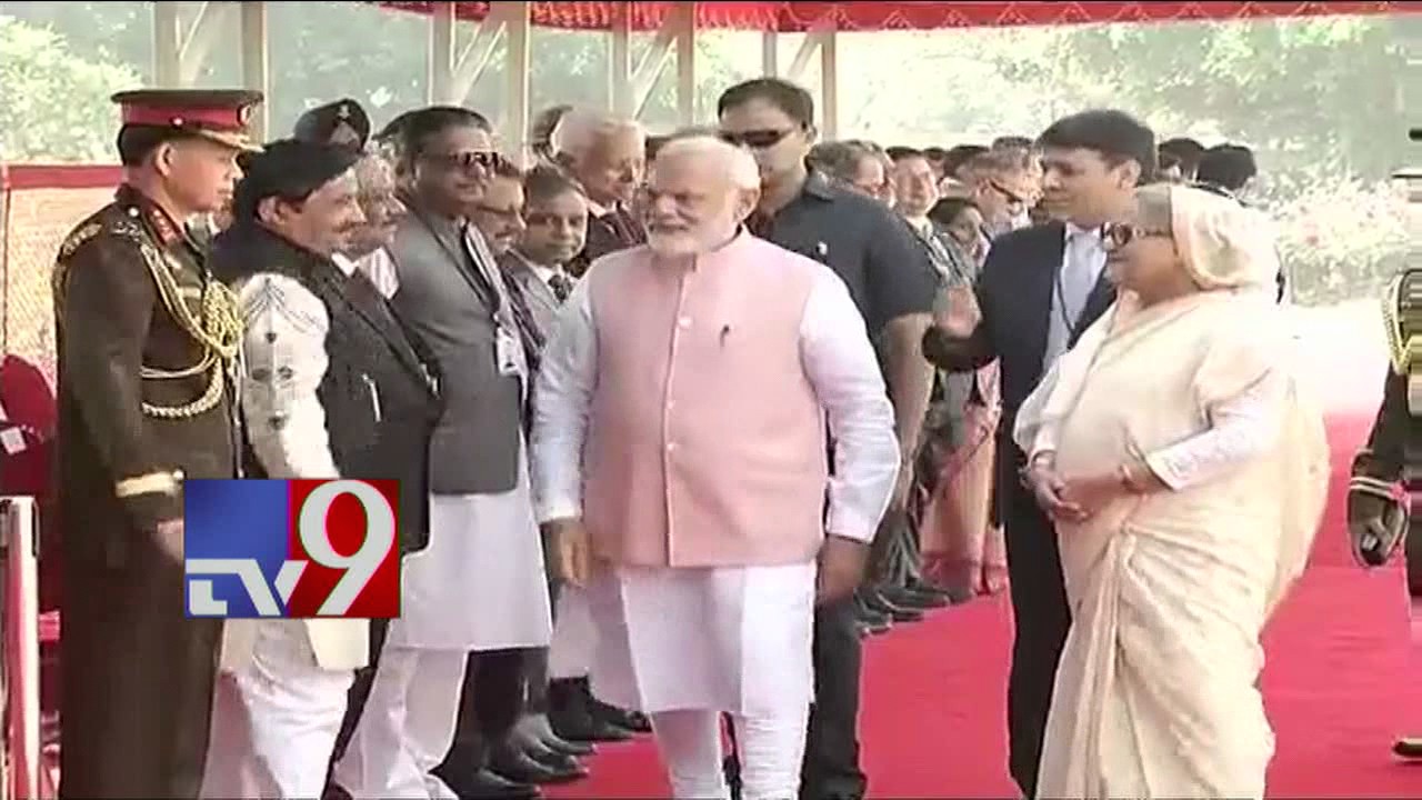 Bangladesh PM Sheikh Hasina gets ceremonial welcome at Rashtrapati Bhawan in Delhi - TV9