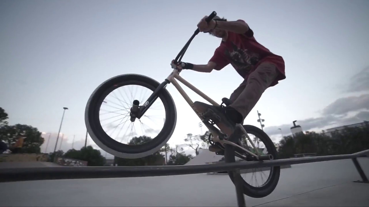 COMO HACER 'ICEPICK GRIND' / HOW TO DO 'ICEPICK GRIND' BMX