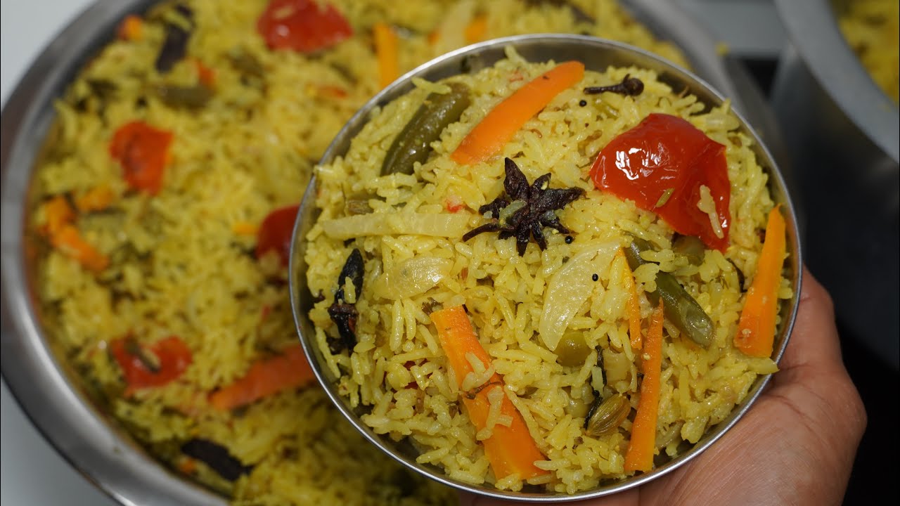 ಅತಿಥಿ ಗ್ರ್ಯಾಂಡ್ ಹೋಟೆಲ್ ಶೈಲಿ ತರಕಾರಿ ರೈಸ್ ಬಾತ್ 😋ಸಕ್ಕತ್ ವಿಭಿನ್ನವಾದ ಪಲಾವ್ ತಪ್ಪದೆ ಮಾಡಿ ರುಚಿ ನೋಡಿ👌#ಪಲಾವ್ 