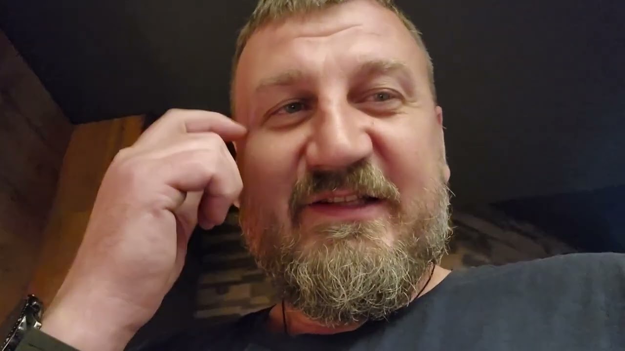 Что там дальше с вытяжкой от Woodlab86? Дичь продолжается)