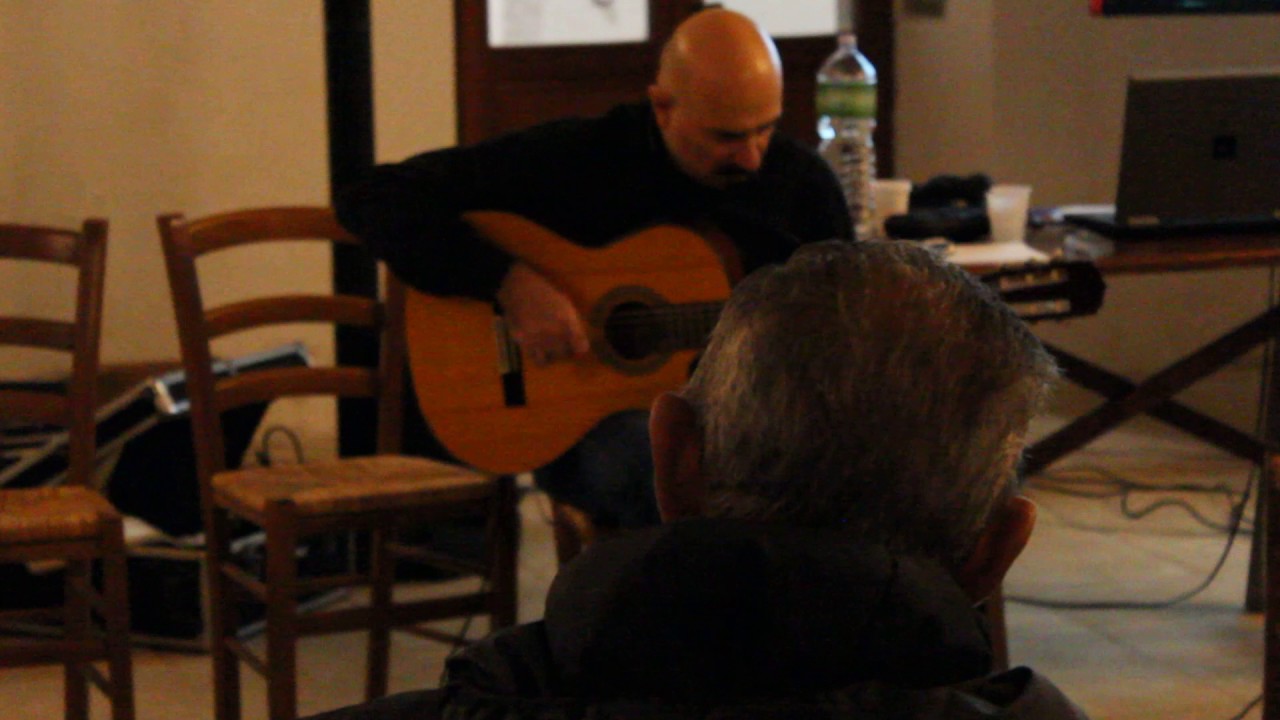 MVI 1655. Genoni 13.11.2016.Ignazio Cadeddu e la sua chitarra.