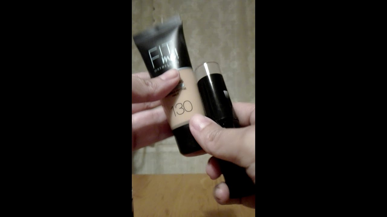 ASMR Roleplay: Deine Makeup Beraterin gibt dir Tips und probiert einen speziellen Look an dir aus.