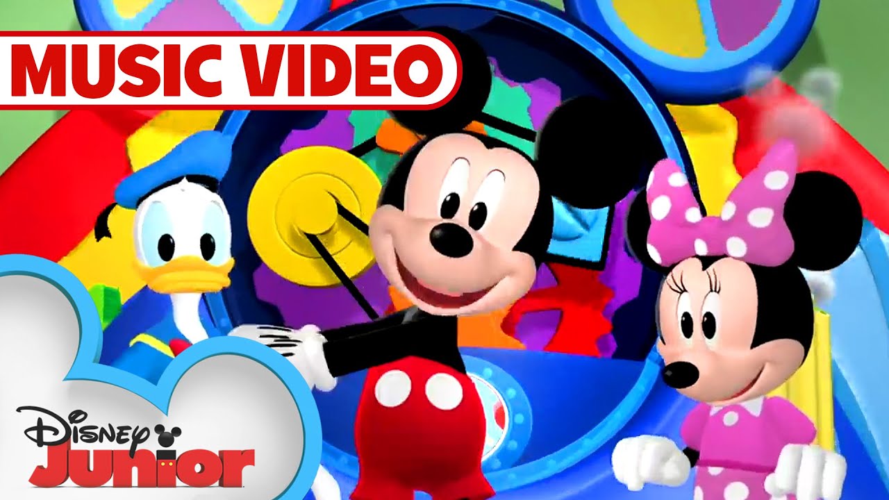 Mickey Mouse Funhouse Hot Dog Dance | Minnie's Bow-Toons, Sofia the First & MORE! | @disneyjr