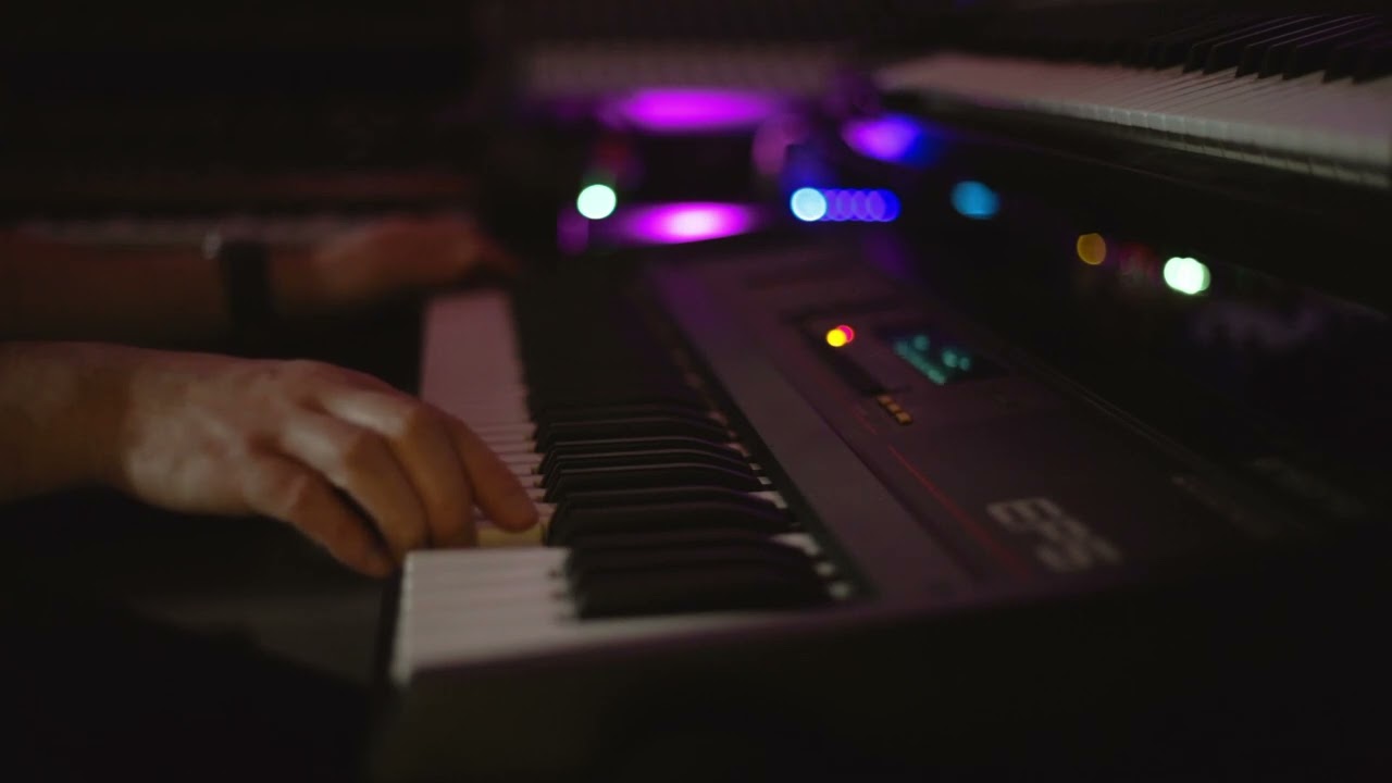 Crossfading oscillators | Ensoniq EPS ambient soundscape