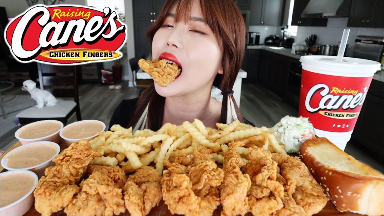 Raising Canes Mukbang 먹방 (жареные куриные кусочки с соусом, картофель фри, техасский тост, салат ...