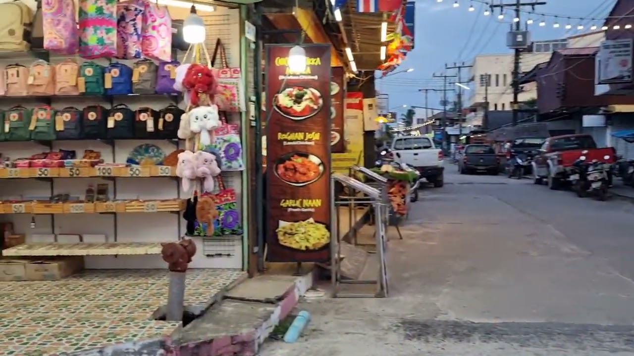 Sala Dan Market, Lanta, Thailand