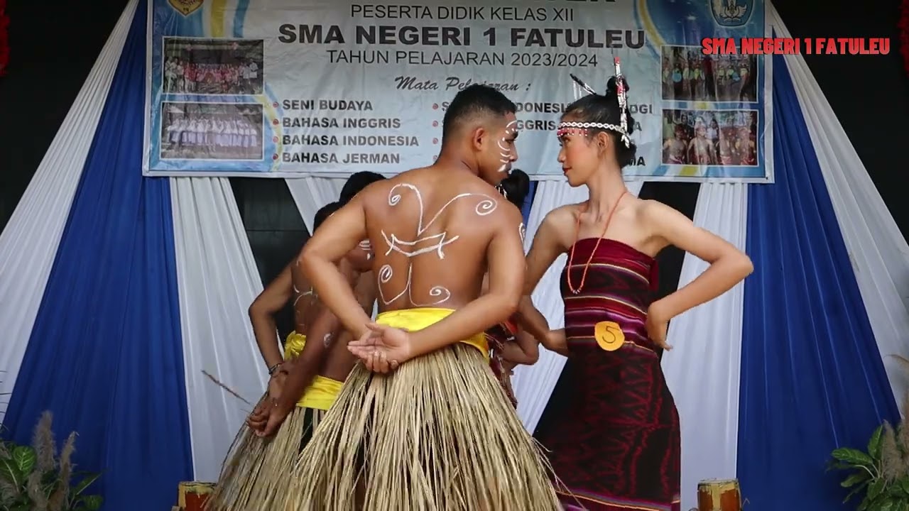 Tarian Kawin Masuk Alor Kalabahi dari XII IPA 3 SMA NEGERI 1 FATULEU