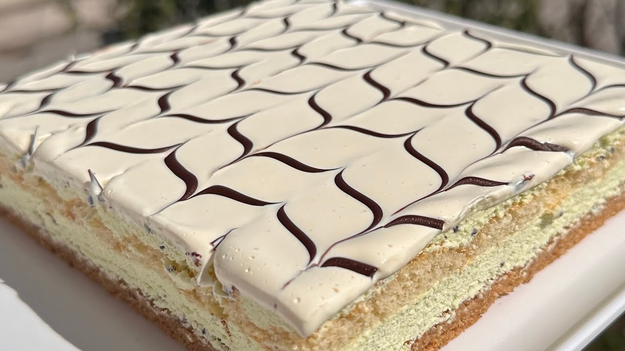 Prajitura cu crema de kiwi si ciocolata alba, te va uimi👌🍰#prajitura #fypシ #pastry #viral