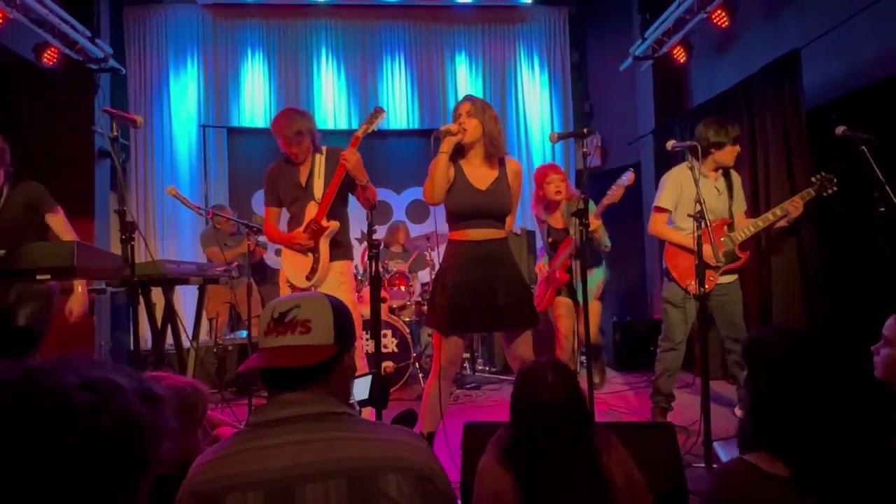 Hallowed Be Thy Name - Iron Maiden