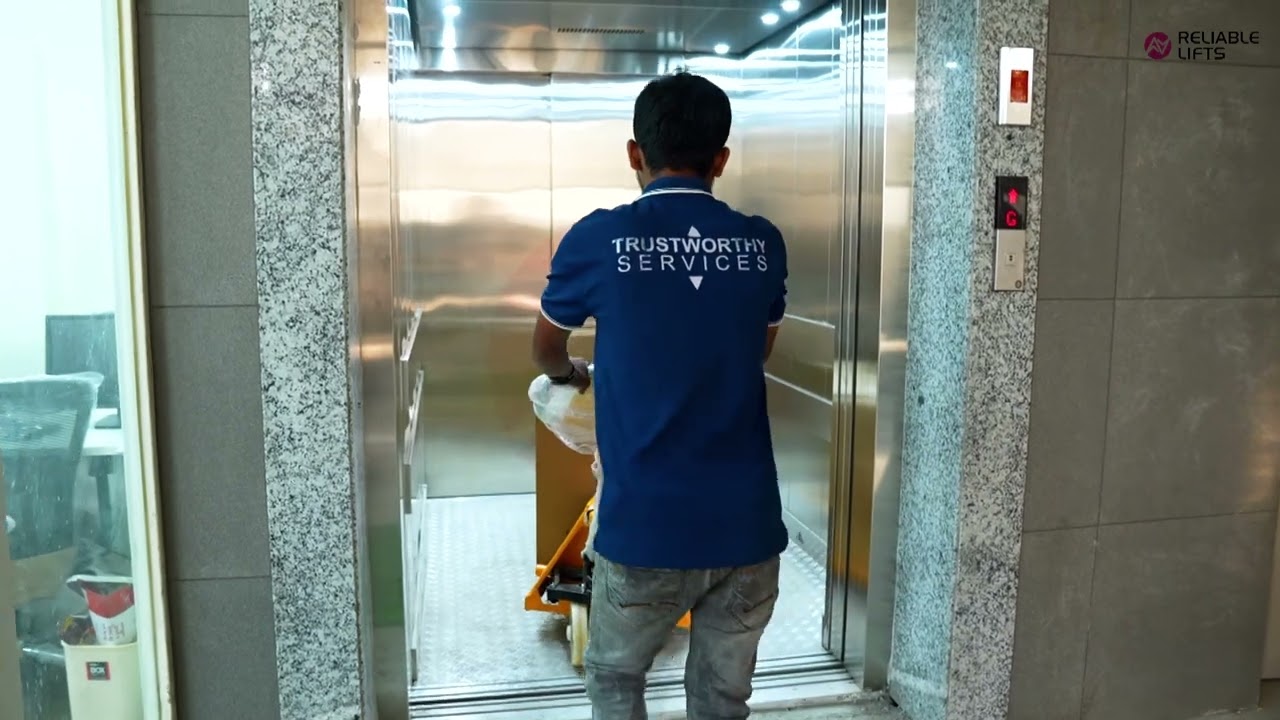 Industrial Goods Lift in Action – Safe & Smooth Floor-to-Floor Transport | 