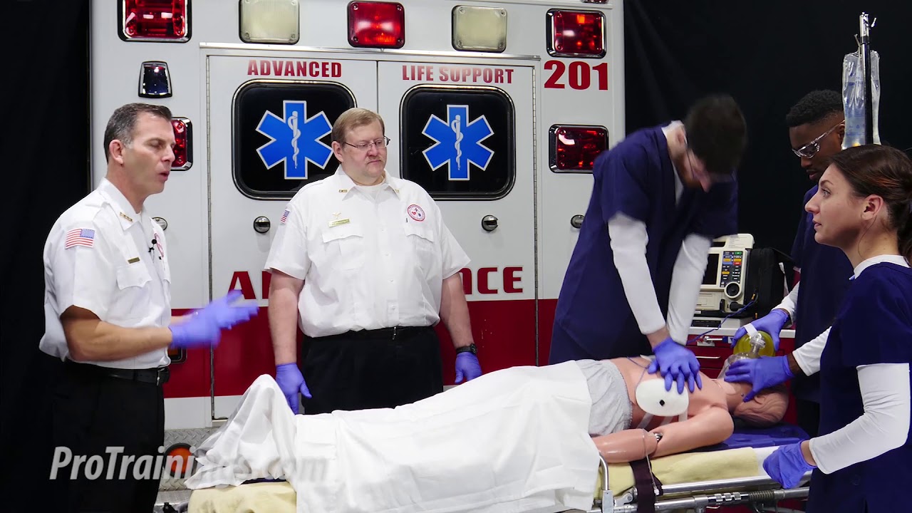 Обучение остановке сердца при фибрилляции желудочков (алгоритмы ACLS)