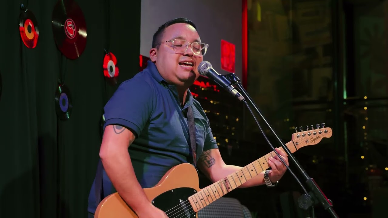 Bryan Alvarado- Mientras | One-Take Live Session