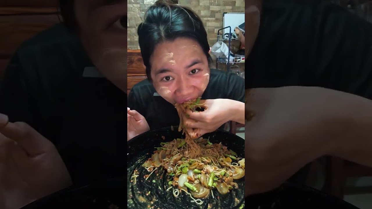 မမ မုန့်တီရှယ်စားမယ်သဲလေး🤤🤤🤤