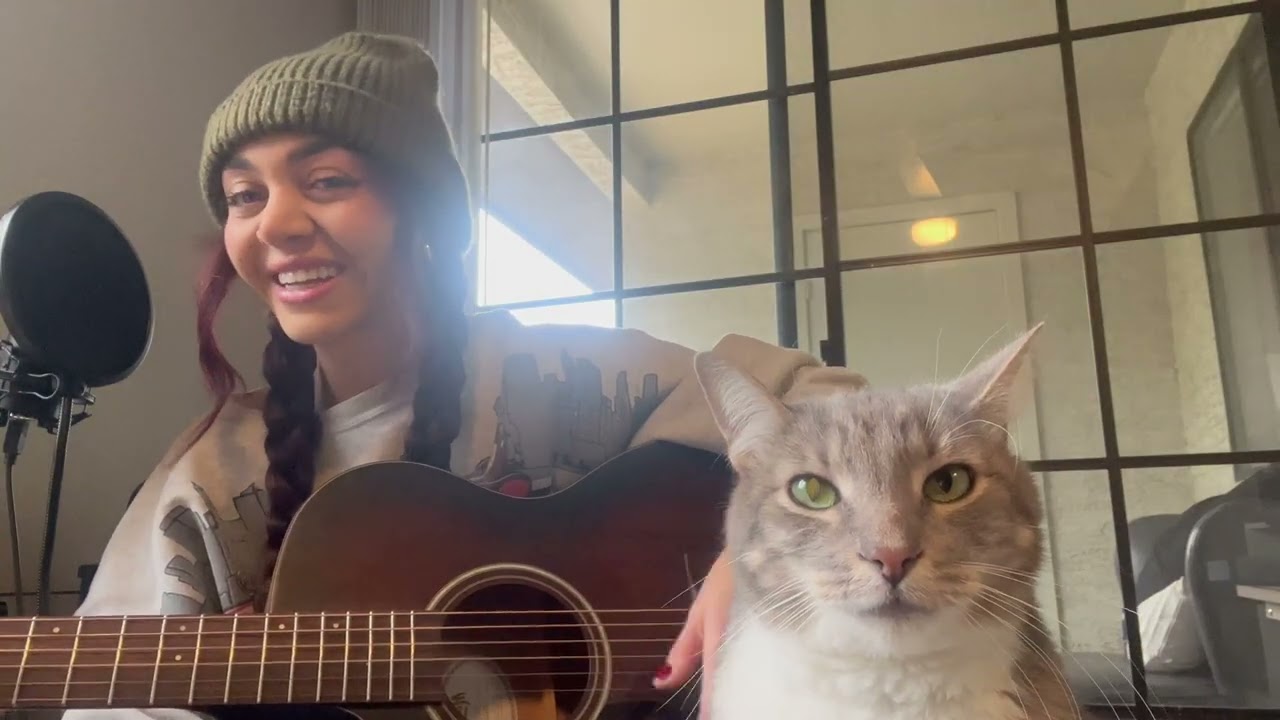 Singing to my cat