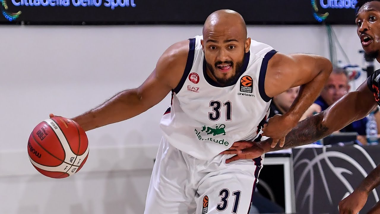 Shavon Shields Highlights 15 Pts vs Derthona Basket