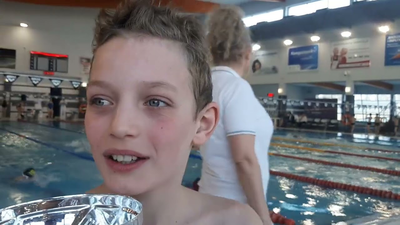 Aleksander Płocek z SP18 najszybszy w Mistrzostwach Raciborza szkół podstawowych w pływaniu 2022