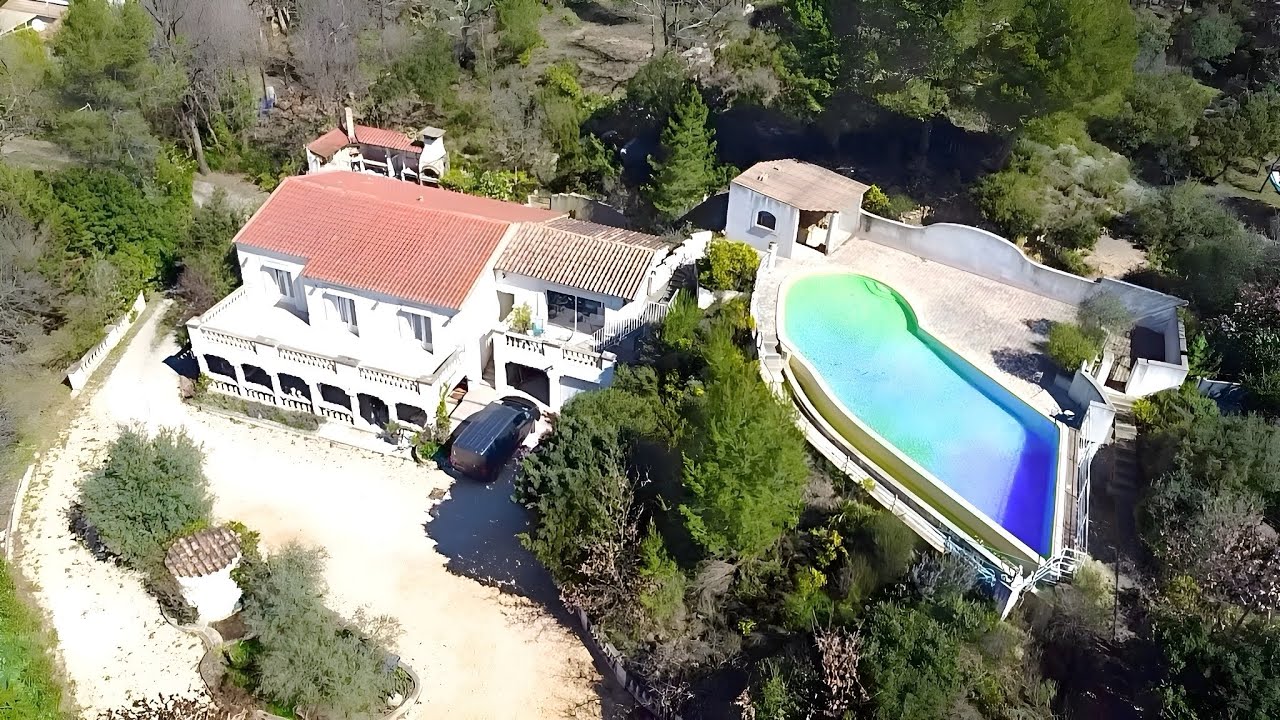 Magnifique maison de 125 m&sup2; sur 3000 m&sup2; au calme sur les hauteurs de POURRIERES