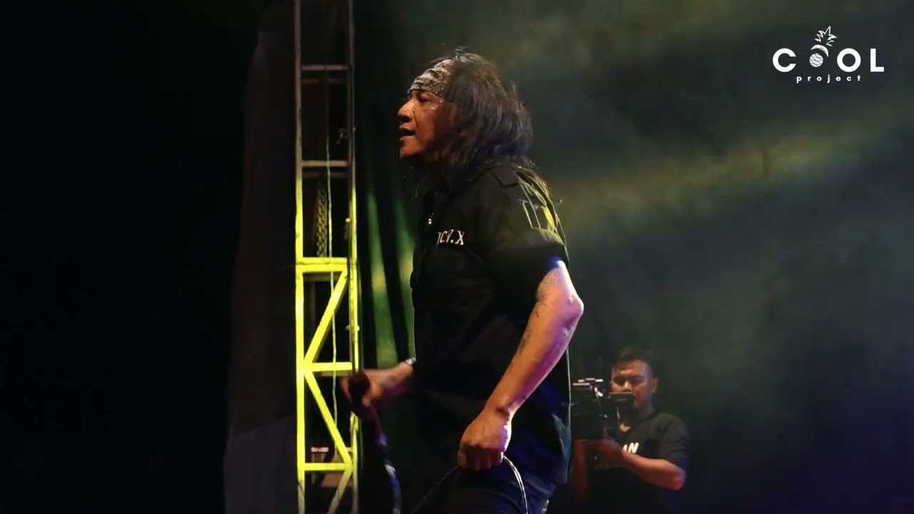 Roy Jeconiah&Spectrum - BERITA CUACA Live Konser #boomerang #jecovox #gombloh #beritacuaca #cover