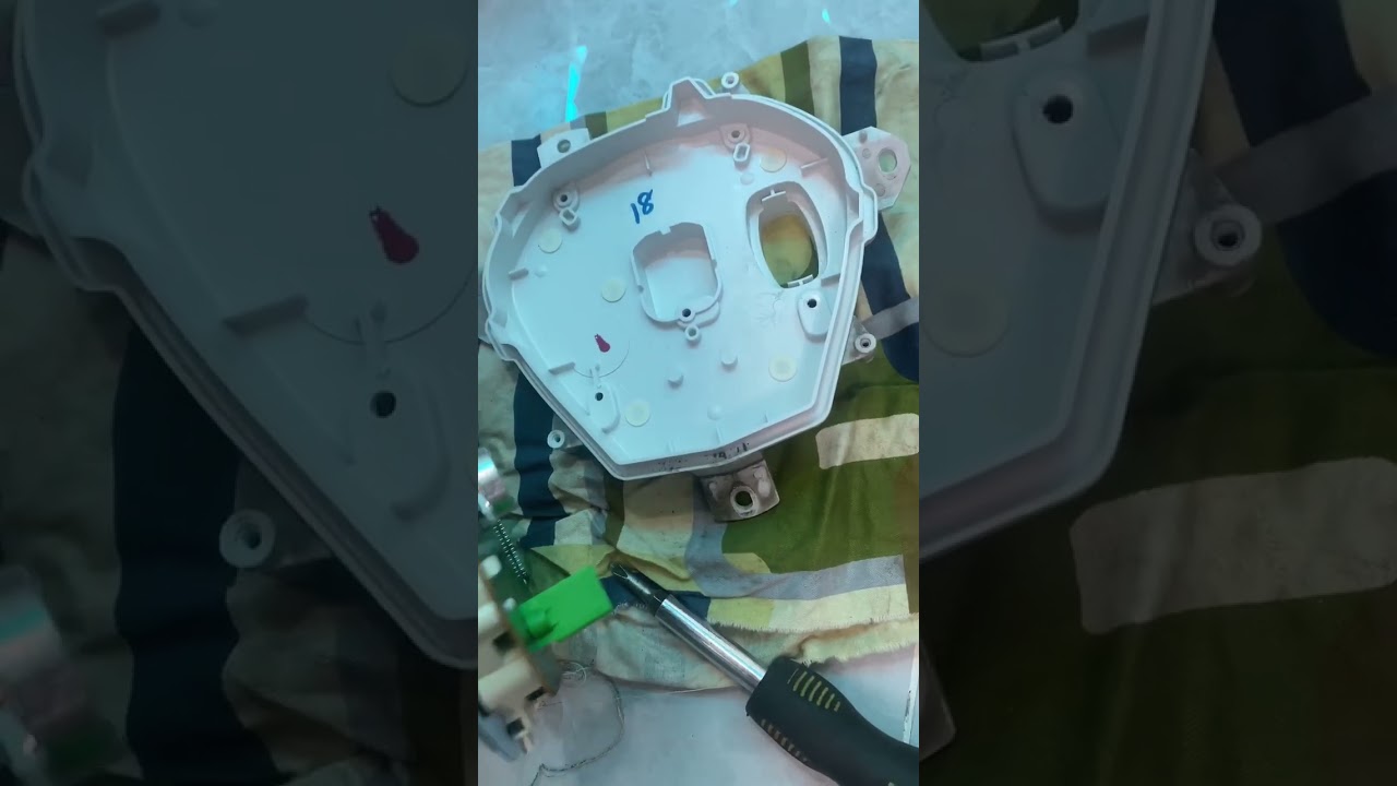 Thay thế mặc đồng hồ bị mờ ￼xe Grande ai cũng có thể tự sửa được ￼