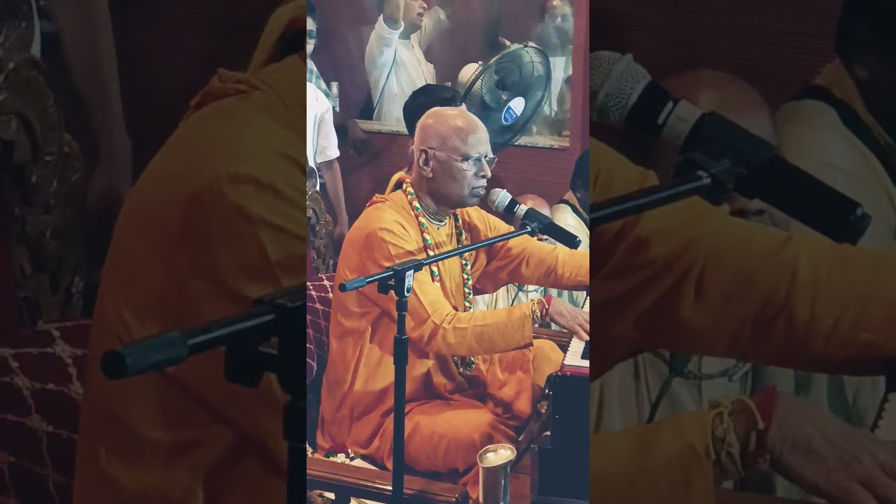 Ecstatic Kirtan by HH Lokanath Swami Maharaj #harekrishna