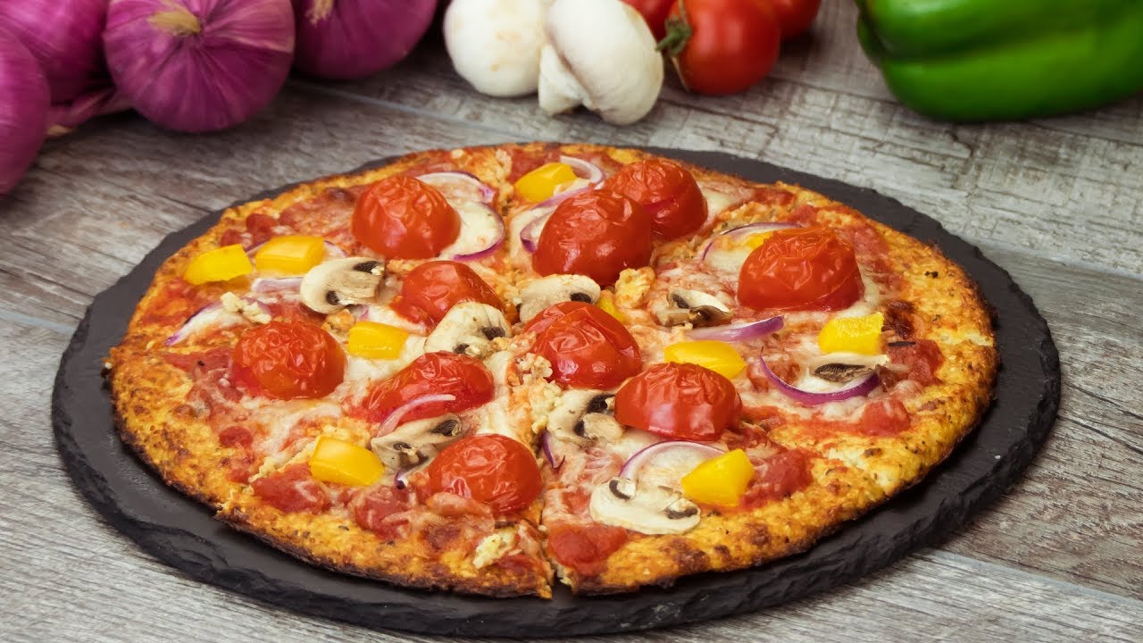 Pizza cu blat de conopidă- o rețetă extraordinară de pizza vegetariană!
