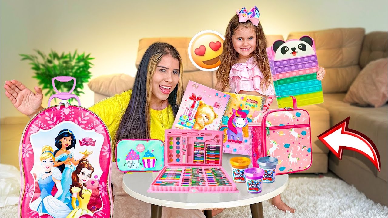 ABRINDO O MATERIAL ESCOLAR DA MINHA IRMÃZINHA DE 4 ANOS!