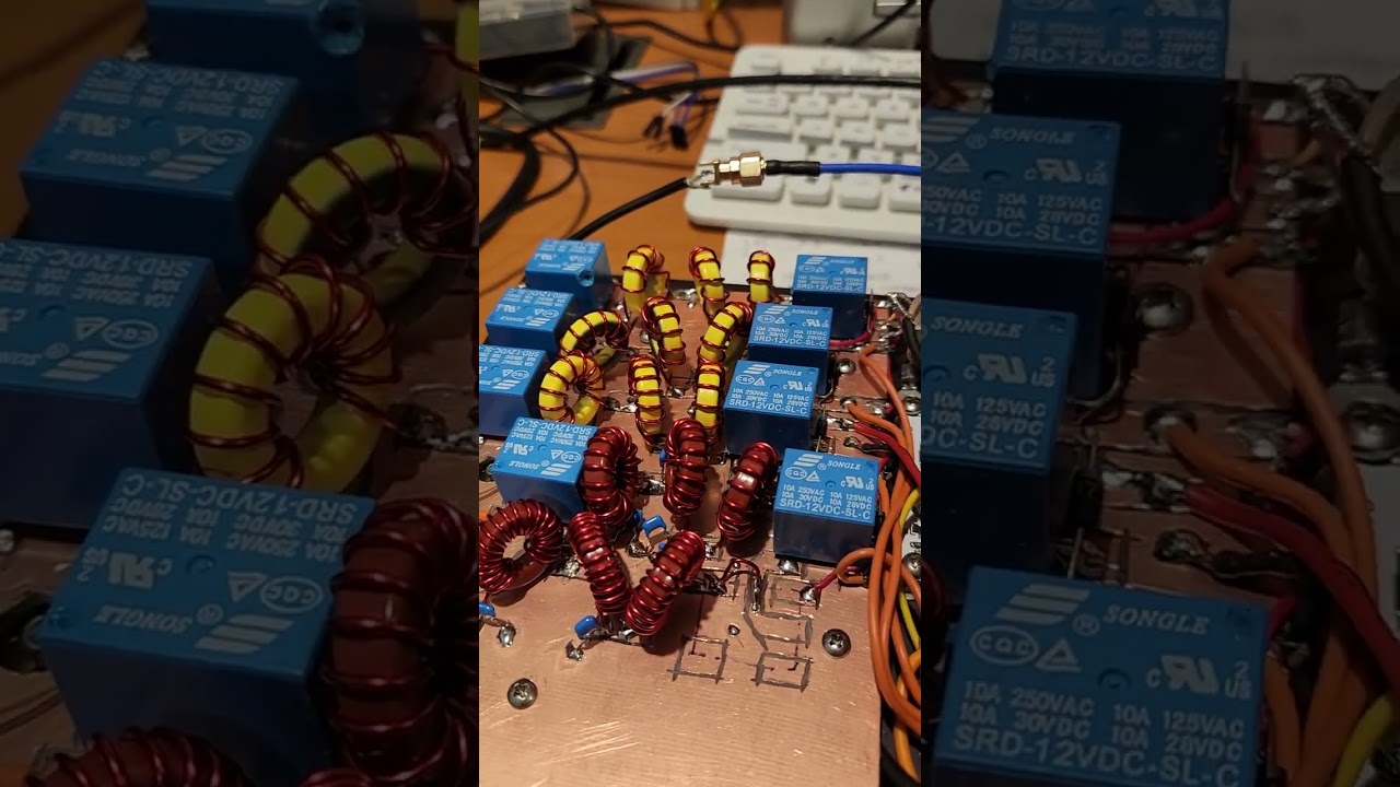 Automatic band switching of mrf101 linear amplifier