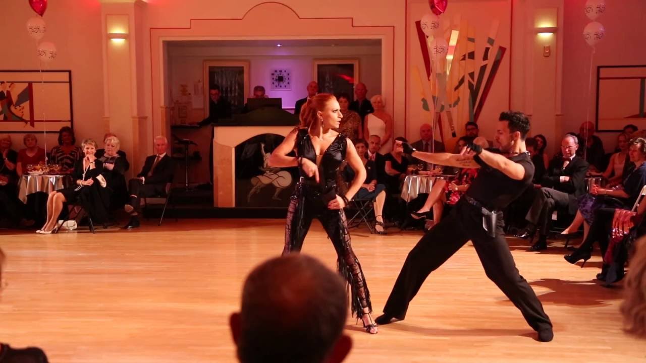 Luca and Alessandra Cha Cha Samba Frestyle