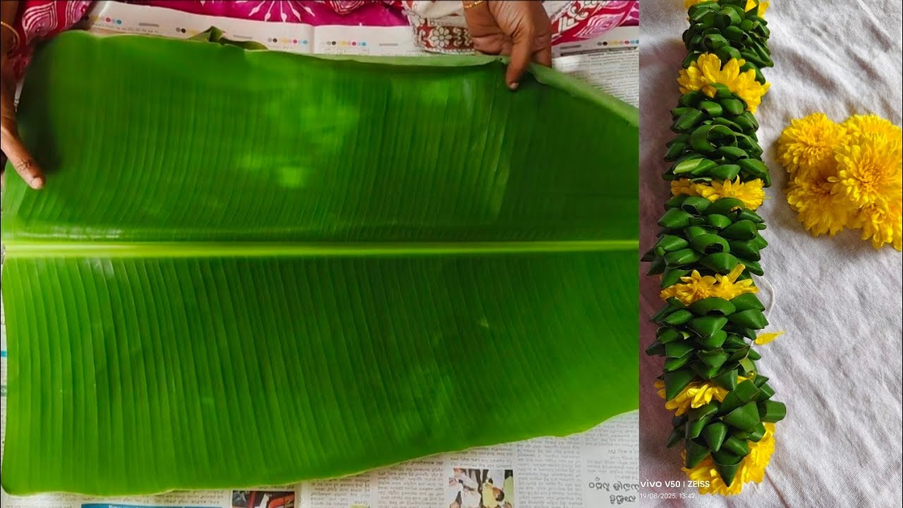 Varalakshmi pooja🪷 Decoration ideas || chamanti flower garland with 🍃banana leaf || sravamasam 💐