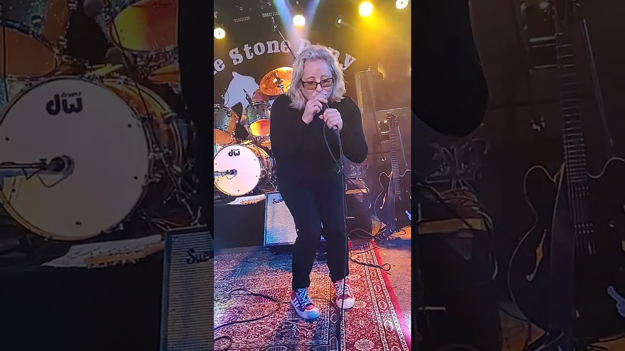 Gina Schock (Drummer for the Go-Go's) performing 